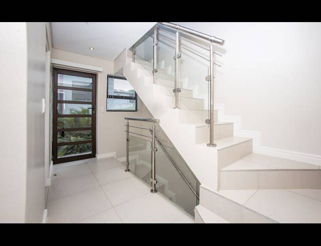 2 BEDROOM TOWNHOUSE FOR SALE IN WINTERSTRAND